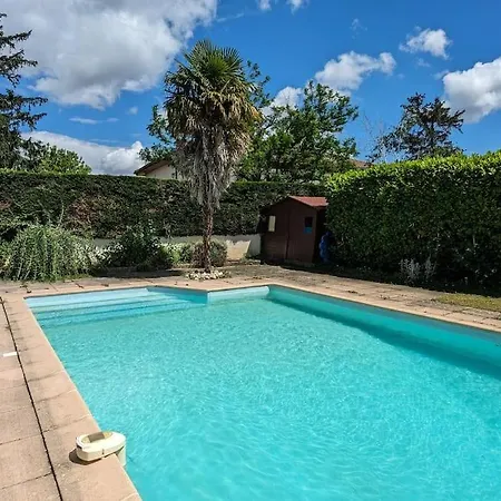 Villa Oasis De Serenite Proche De Lyon Dans Village Prise *